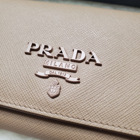 ‼️SOLD‼️PRADA LONG WALLET SAFFIANO SHINE LEATHER - Picture 12 of 14